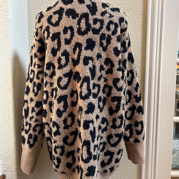 Barefoot Dreams Leopard Print Cardigan Size Large - Picture 5 of 6
